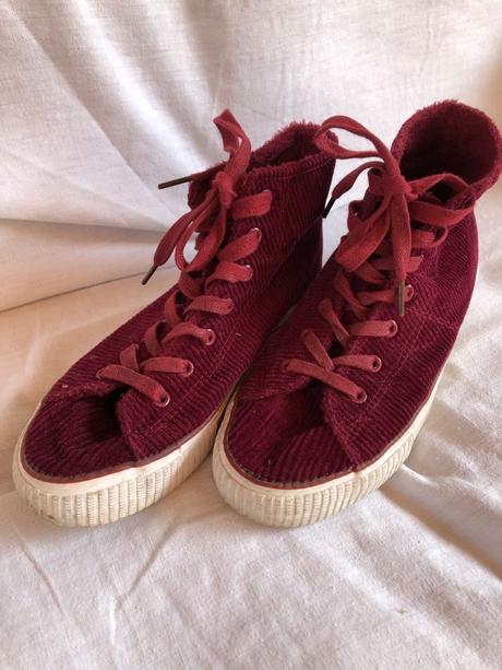 Menčestrová poltopánky, 38