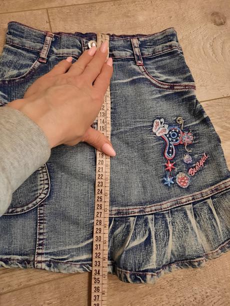 Riflová sukňa, 116