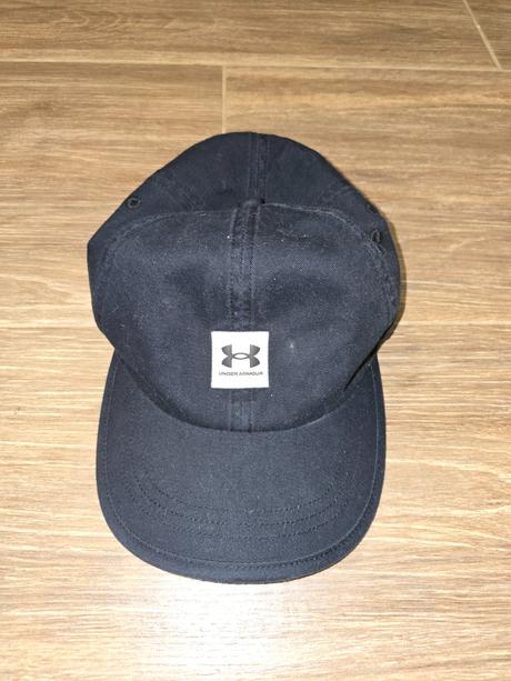 Šiltovka linder armour, 