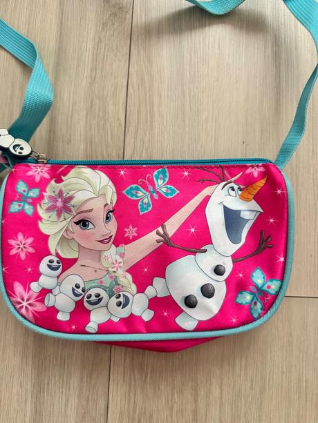 Kabelka frozen, 