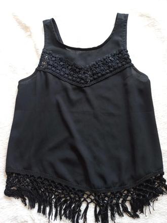 Top so strapcami, s