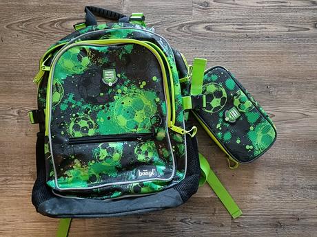 Školská taška a peračník, 