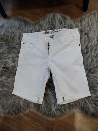 Krátke nohavice, 36