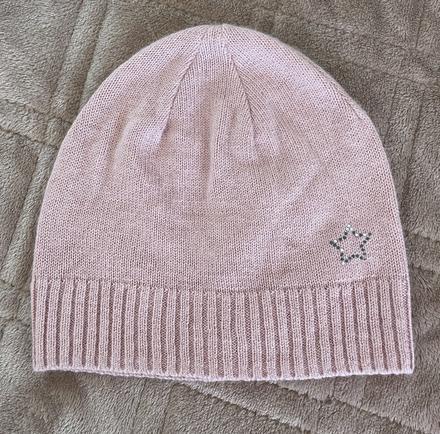 Dievčenská čiapka.,