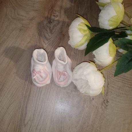 Papučky pre bábätko, <17