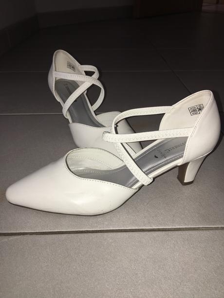 Svadobne saty s/m + topanky zadarmo, m