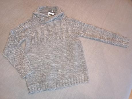 Svetre veľkosti 8, 10, kids club,134