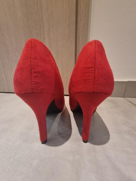 Nové červené lodičky, deichmann,39