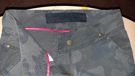 Predám maskáčové kapsáče cropp veľ.xs - dámske, xs