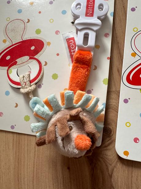 Nattou drziak na dudlik,