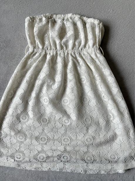 Dámske letné šaty bez ramienok v bielej farbe, gate,s