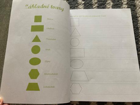 Kreslenie je hra a malá škola kreslenia,