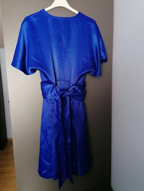 Šaty farby parížska modrá, s