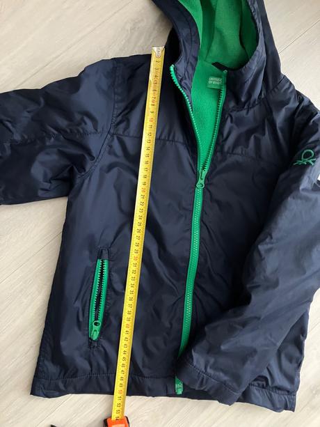 Prechodna vetrovka benetton a tricko benetton, benetton,134