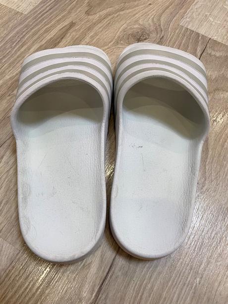 Šľapky, adidas,37