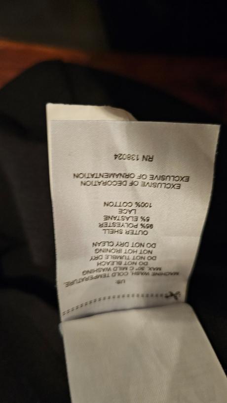 Malé čierne šay s krajkou, amisu,s