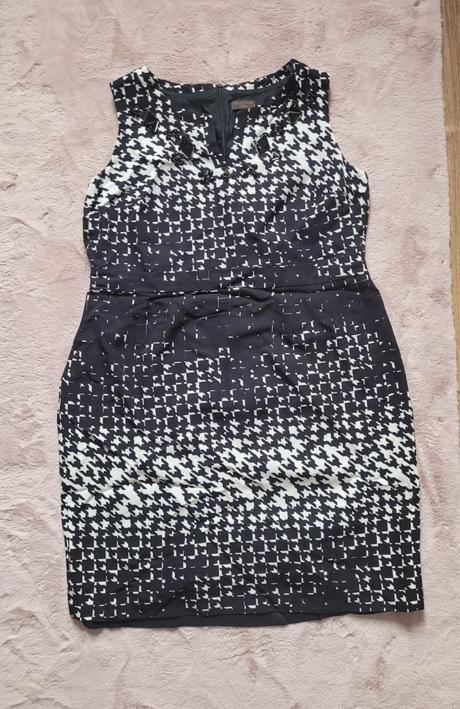 Šaty 46, stradivarius,46