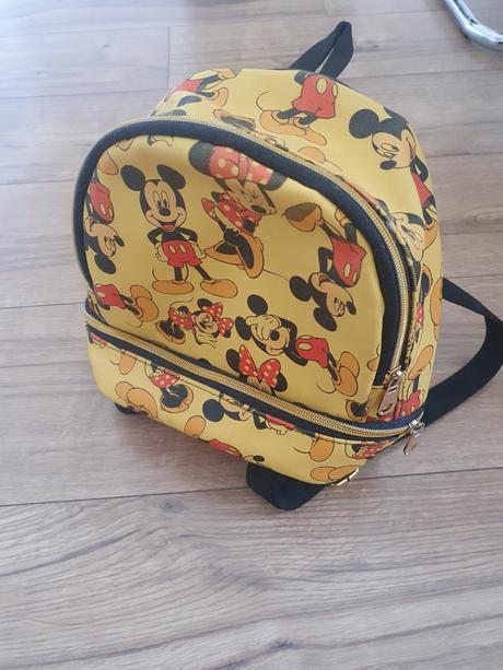 Ruksak mickey mouse,