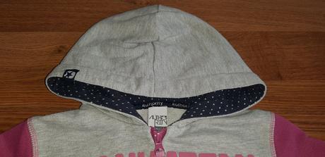 Mikina, authority,104