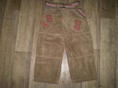 Hrubé menčestrové nohavice, 104