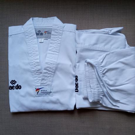 Dobok taekwondo, 140