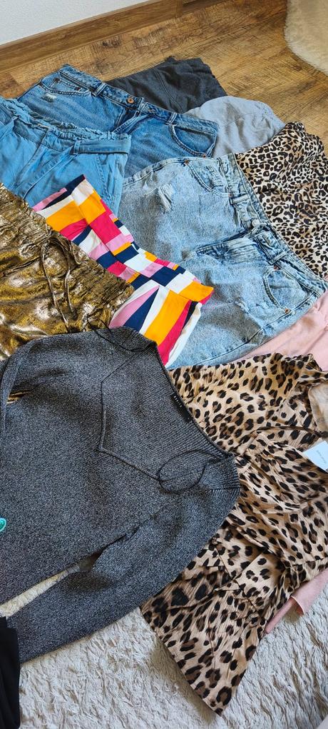 Balík dámskeho oblečenia, m