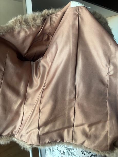 Béžový kožúšok met - veľkosť m, met,m