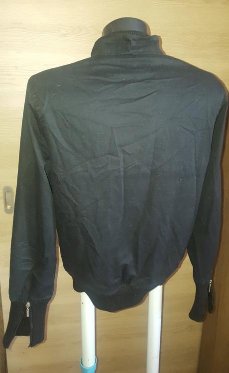 Čierna bundav. 42/44, 42