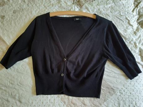 Darujem svetrik, f&f,40