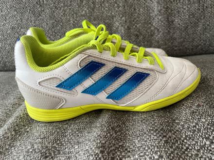 Halovky adidas, adidas,35