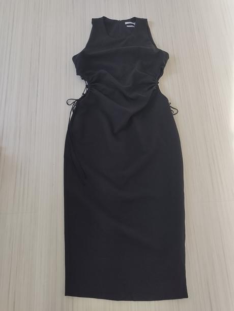 Čierne sexi saty, reserved,40