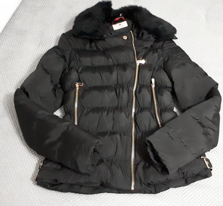 Krasna zimna bunda, s