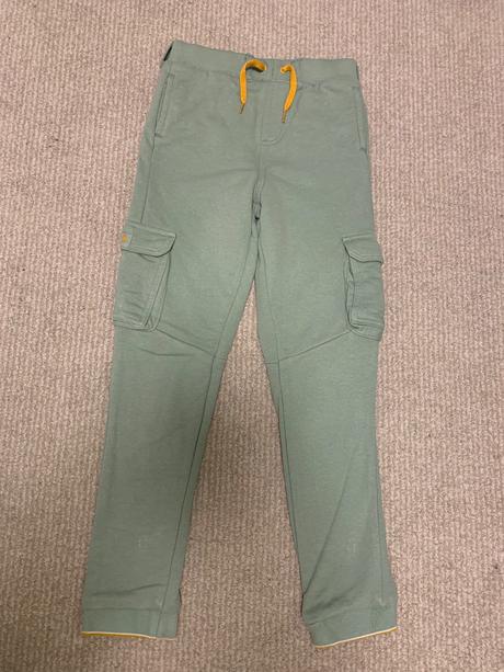 Tepláky, sergent major,146