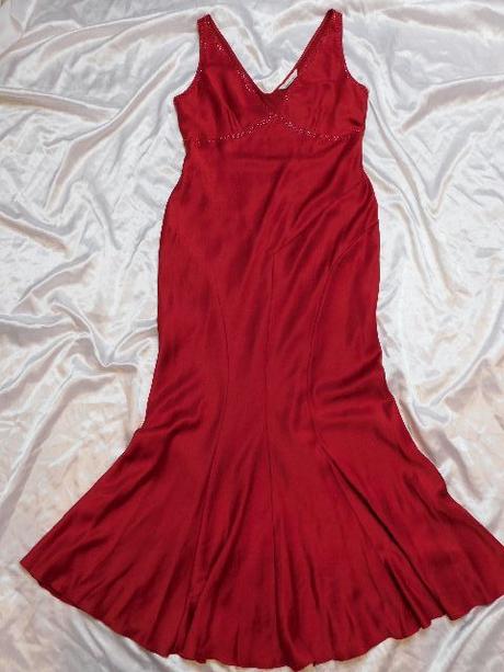 Luxusne pekne saty na slavnost, 38