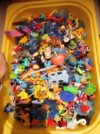 Hračky z kinder vajec,