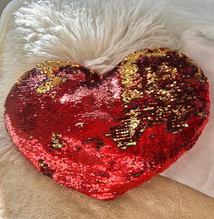 Dekoratívny vankúš v tvare srdca, 