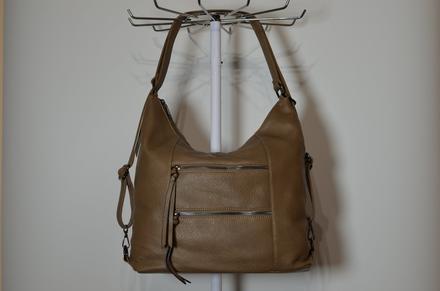 Bledohnedá kabelka-kabelkoruksak, 