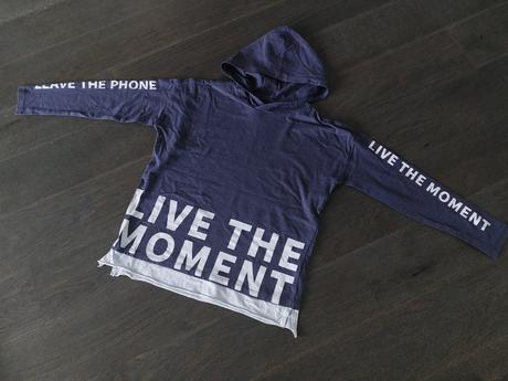 Veľmi pekné štýlové tričko s kapucňou na 8-10r., reserved,140