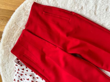 Srdiečková blúzka a červené nohavice zara, zara,s