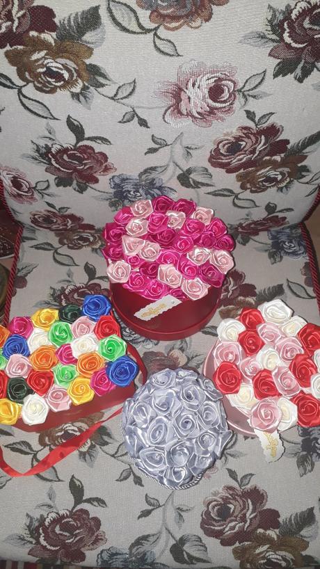 Satenove ruze v boxe, 