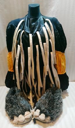 3-dielny kostým obryňa, body, zástera, laby, xl, 