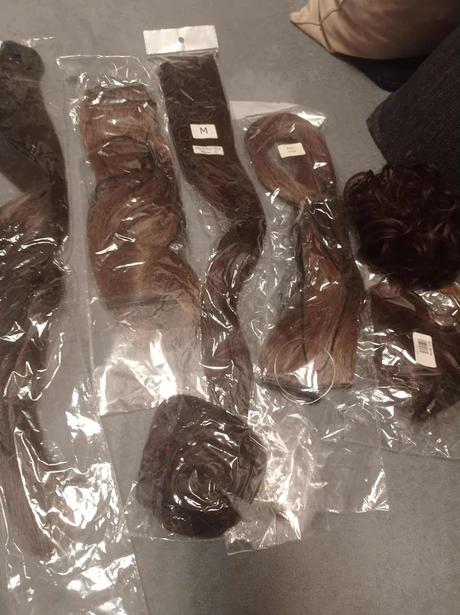 Balik ľudských vlasov,natačiek a doplnkov, 