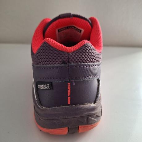 Botasky/turisticke topanky, 31