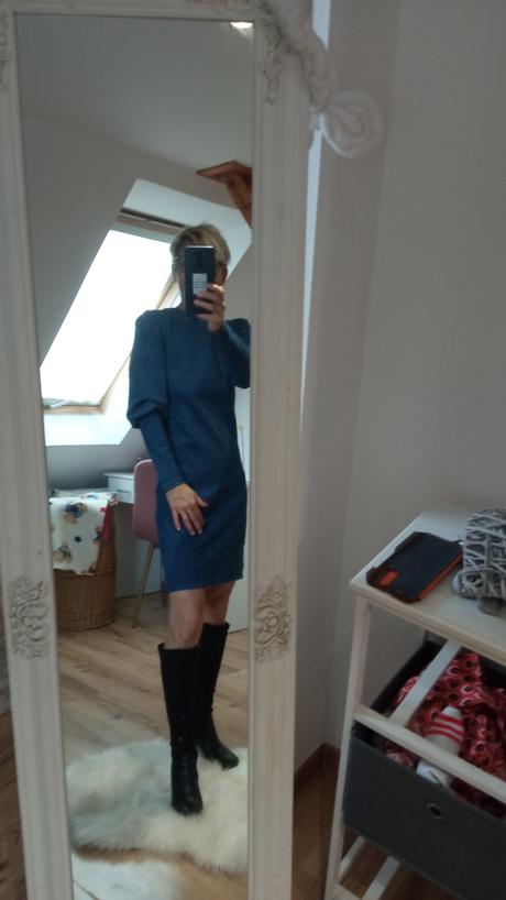 Pekne saty, reserved,xs