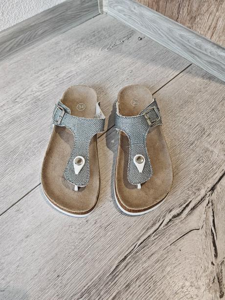 Dievčenské šľapky, 34