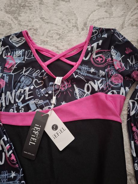 Gymnastiky ubor, 134