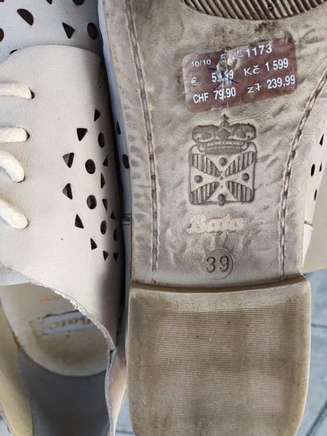 Kožené ležérne poltopánky, baťa,39