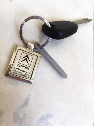 Prívesok na kľúče citroen,