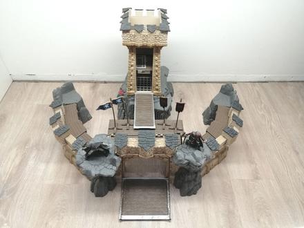 Schleich rytiersky hrad, 