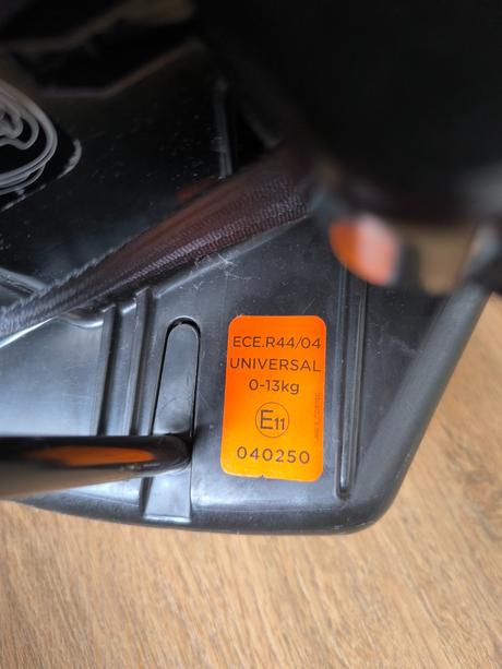 Vajíčko a základňa joie pre 0-13 kg, joie